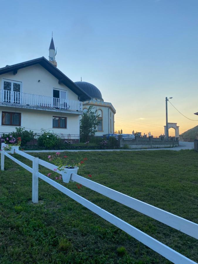 Hill House Emir Villa Bihac Exterior photo